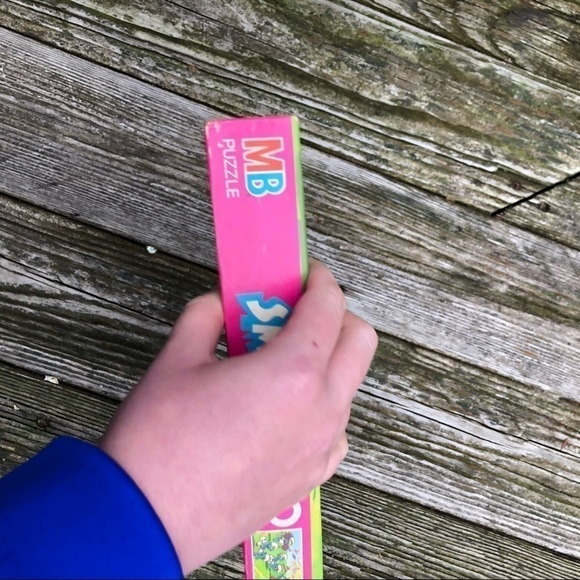 Vintage Smurfs MB Puzzle - Sealed - 100 Piece - Picture 3 of 5